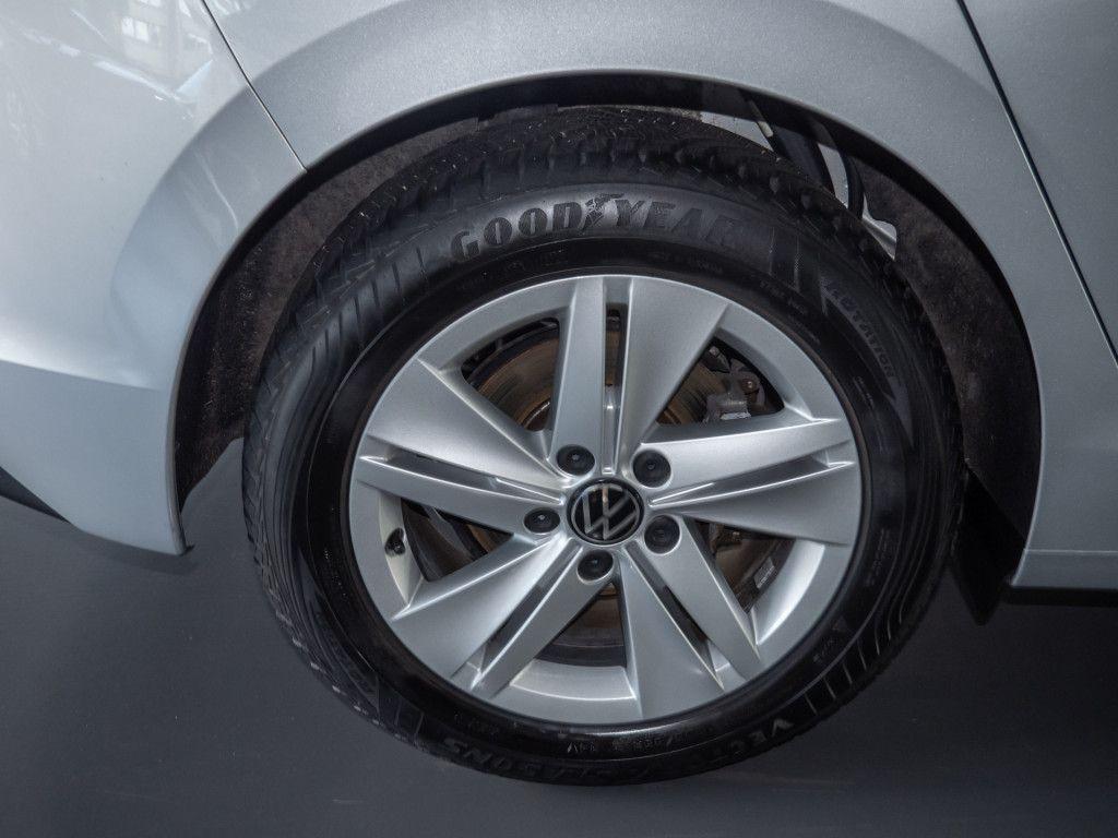 Volkswagen Golf VIII 2.0 TDI Life Kamera Navi LED Sprachst., миниатюра 6