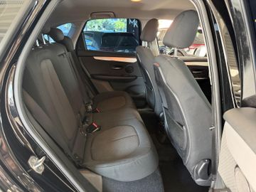 BMW 225 Active Tourer - 12