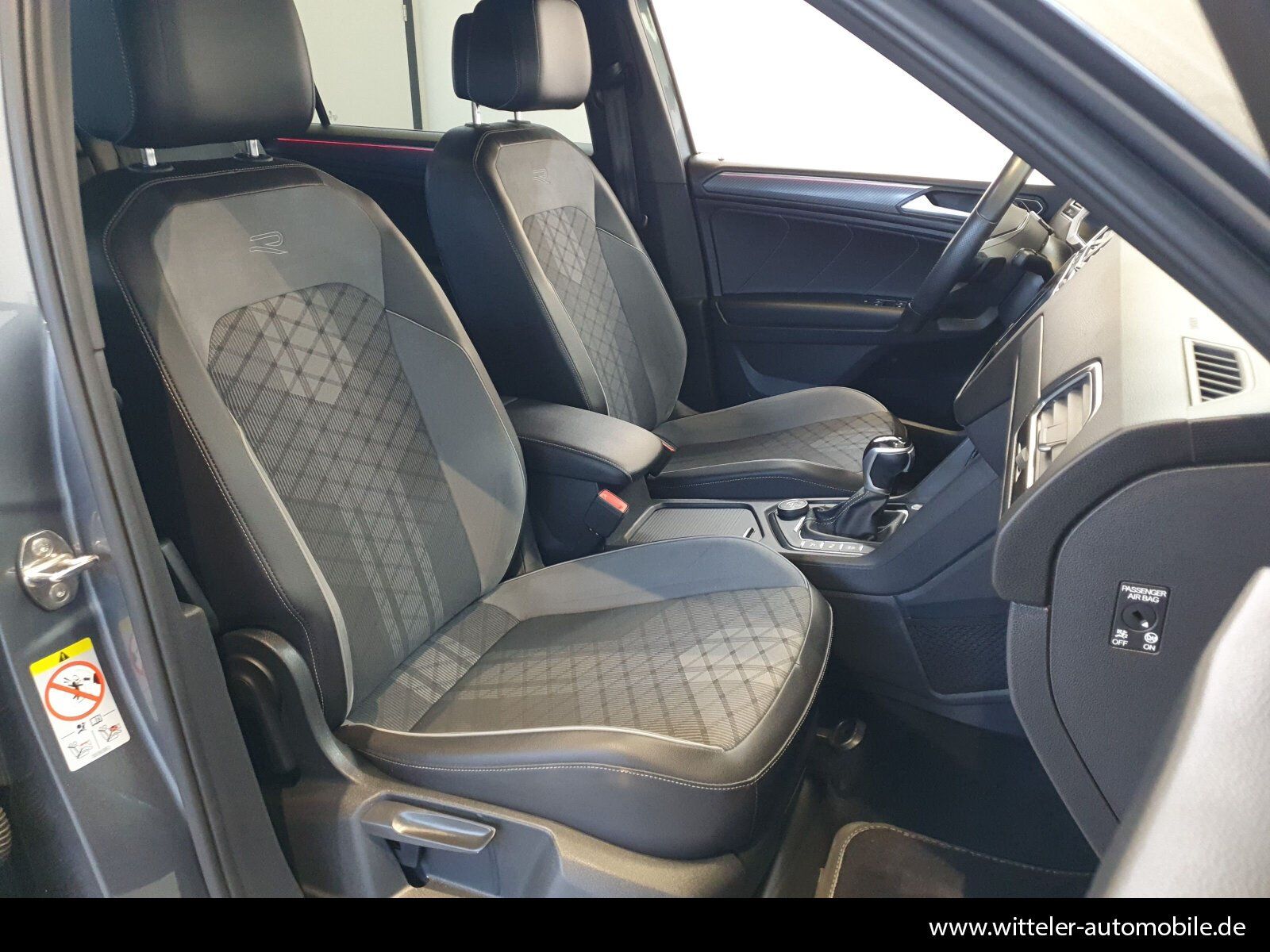 Volkswagen Tiguan Allspace R-Line 7-Sitze 4Motion AHK Sound foto 16