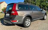Volvo XC70 2.4 D5 AWD Momentum Oyster Grau Metallic - Volvo XC70: 2.4