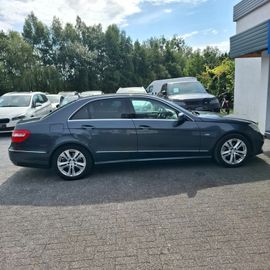 Mercedes E 200 - 12