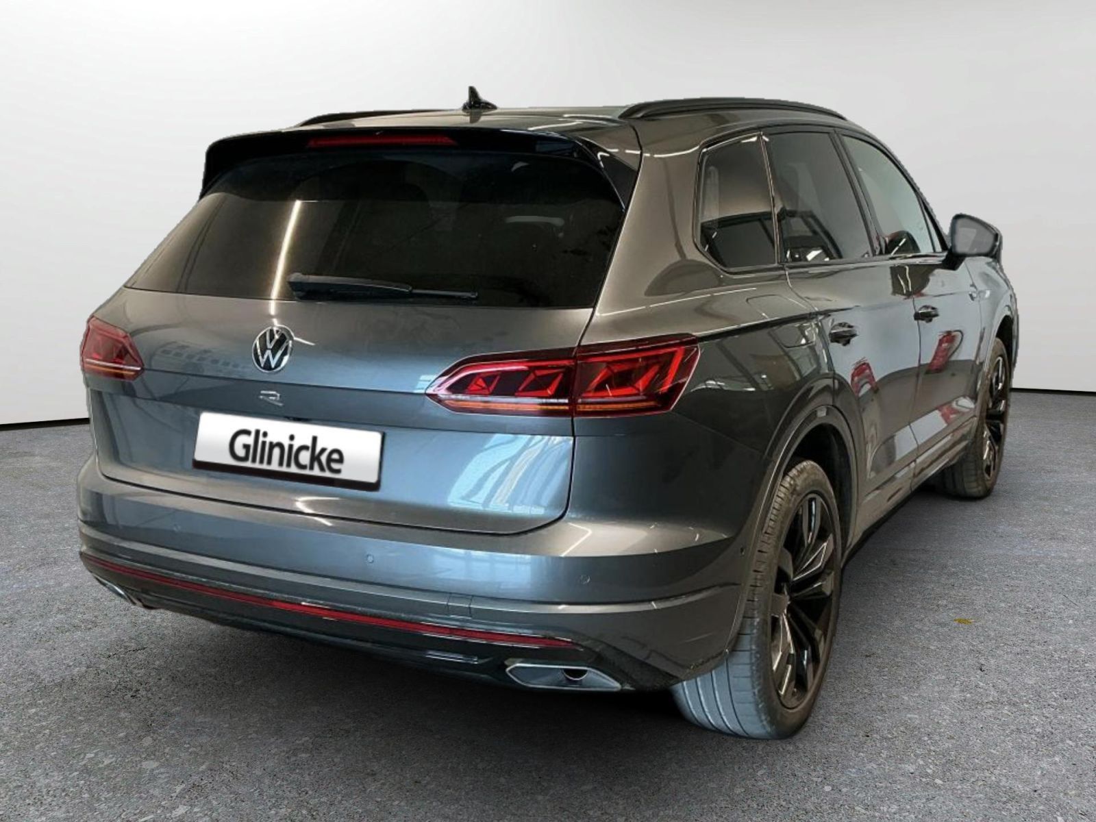 Volkswagen Touareg R 3.0 eHybrid DSG 4Motion AHK Pano Leder foto 3