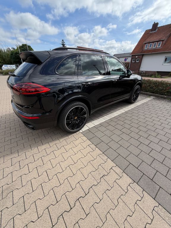 Image of Porsche Cayenne