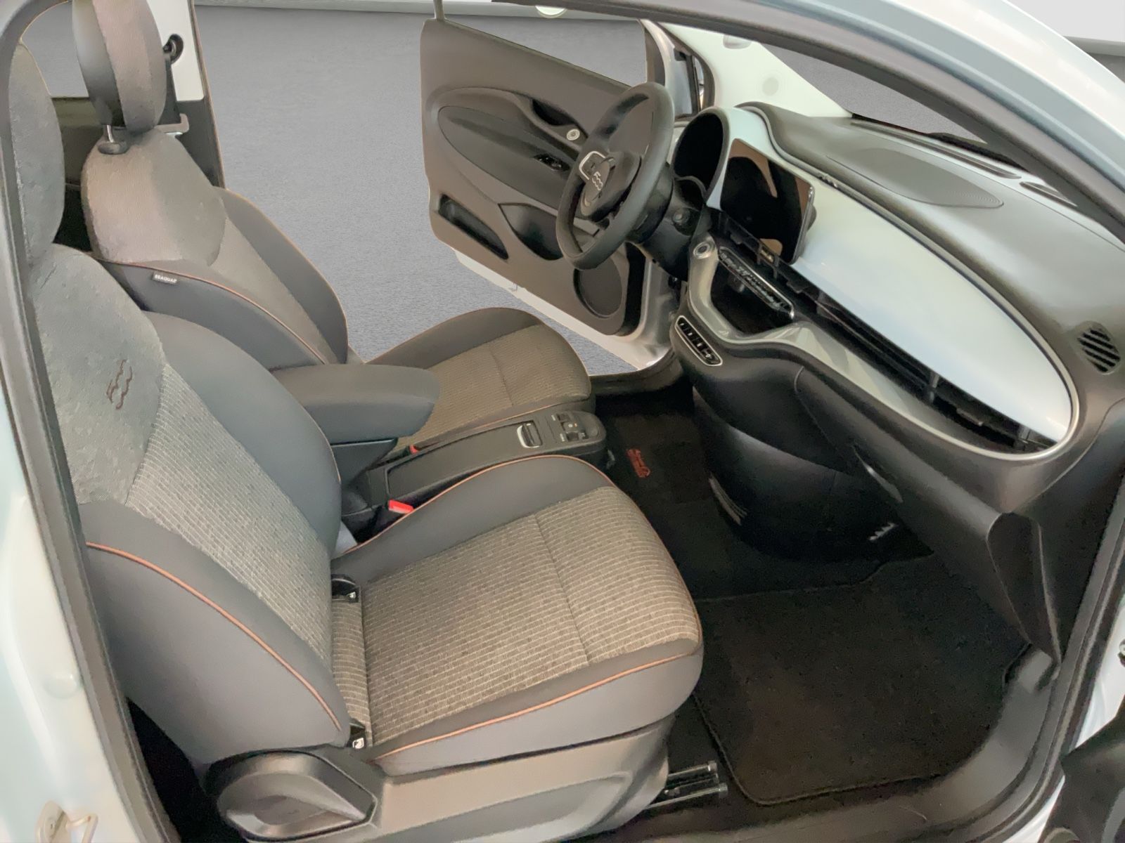 Fahrzeugabbildung Fiat 500 e Icon Cabrio Winter-Komfort Paket/Allwetter