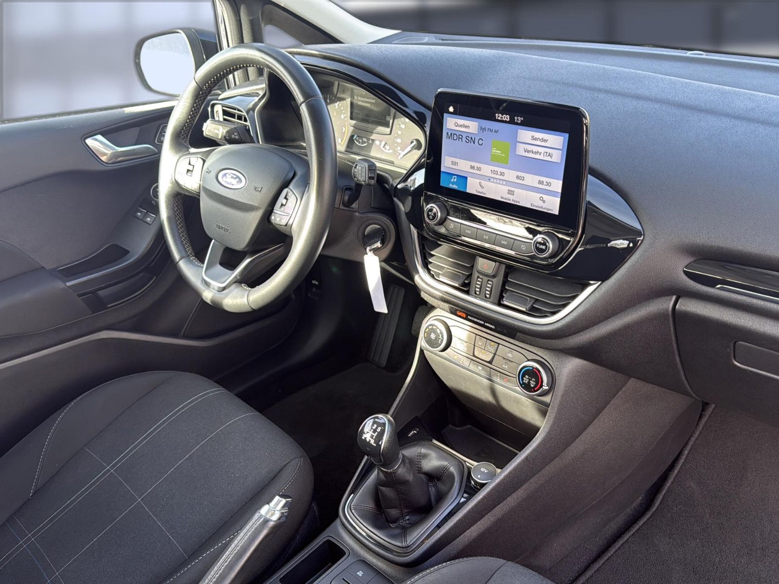 Fahrzeugabbildung Ford Fiesta Cool & Connect/Getriebe+Kupplung neu
