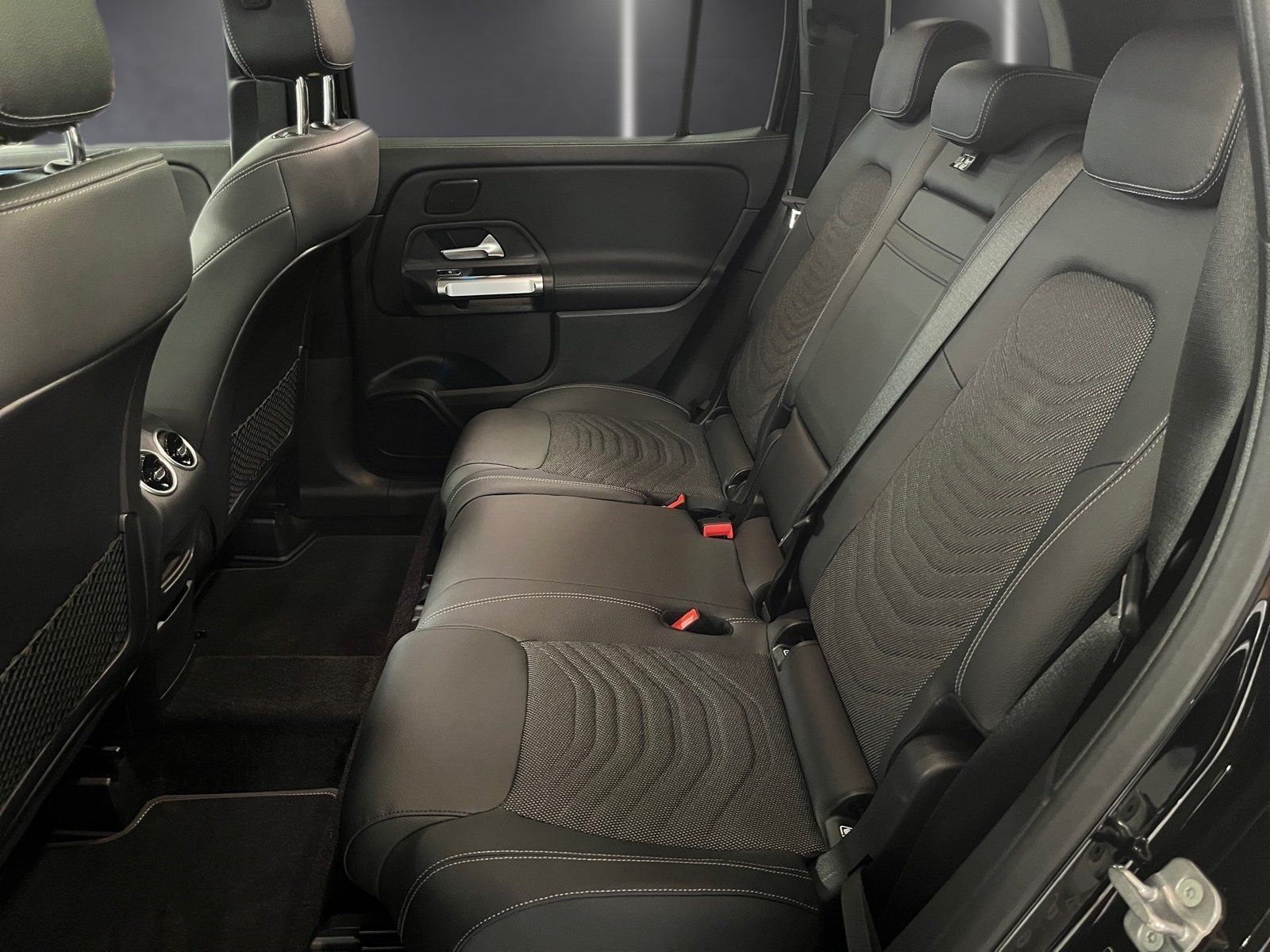 Fahrzeugabbildung Mercedes-Benz GLB 220 d Progr*360*Distr*Panorama*Standh*Multib