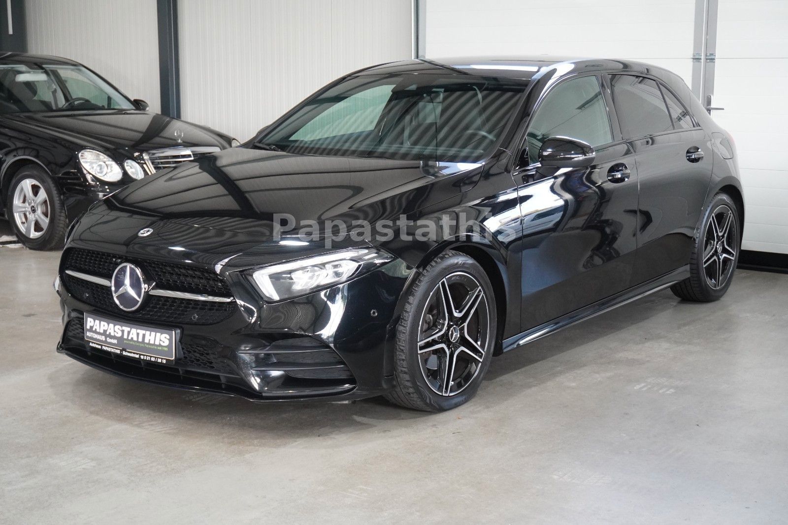 Mercedes-Benz A 200 d AMG Edition 2021 WIDE CAM AMBIENTE LED foto 4