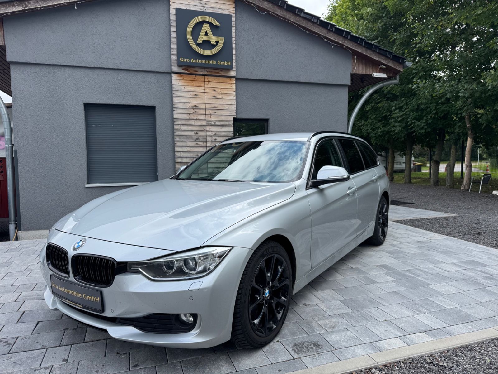 BMW 320 - 1