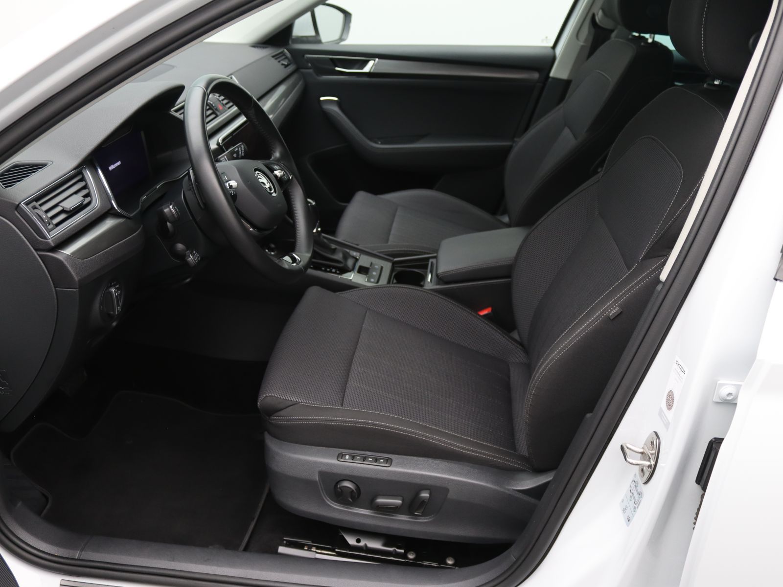 Skoda Superb - Bild 12