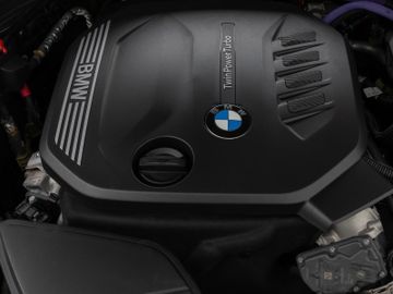 Fahrzeugabbildung BMW 520d xDr Tour AHK HUD HIFI ACC Komfortzug.