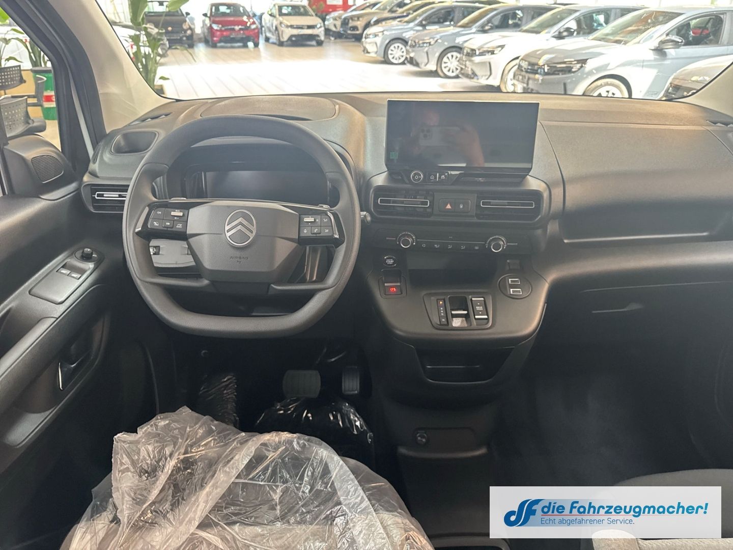 Fahrzeugabbildung Citroën Berlingo XL Digitales Cockpit LED Apple CarPlay
