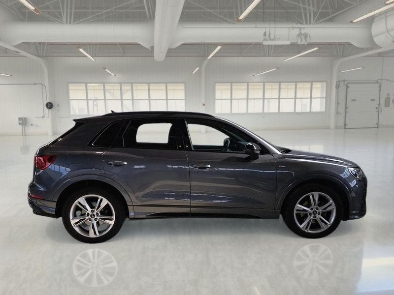 Audi AUDI Q3 35 TDI QUATTRO S TRONIC S LINE EDITION S imagem 3