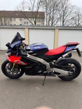 Aprilia RSV4 Factory - APRILIA SPORTLER