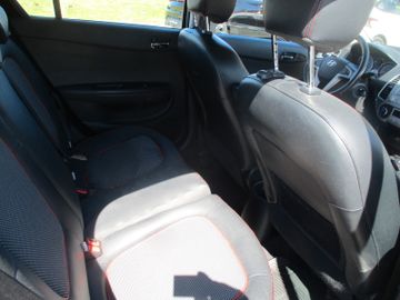 Hyundai i20 Style Allwetter + Klimaaut.+ Sitzh.