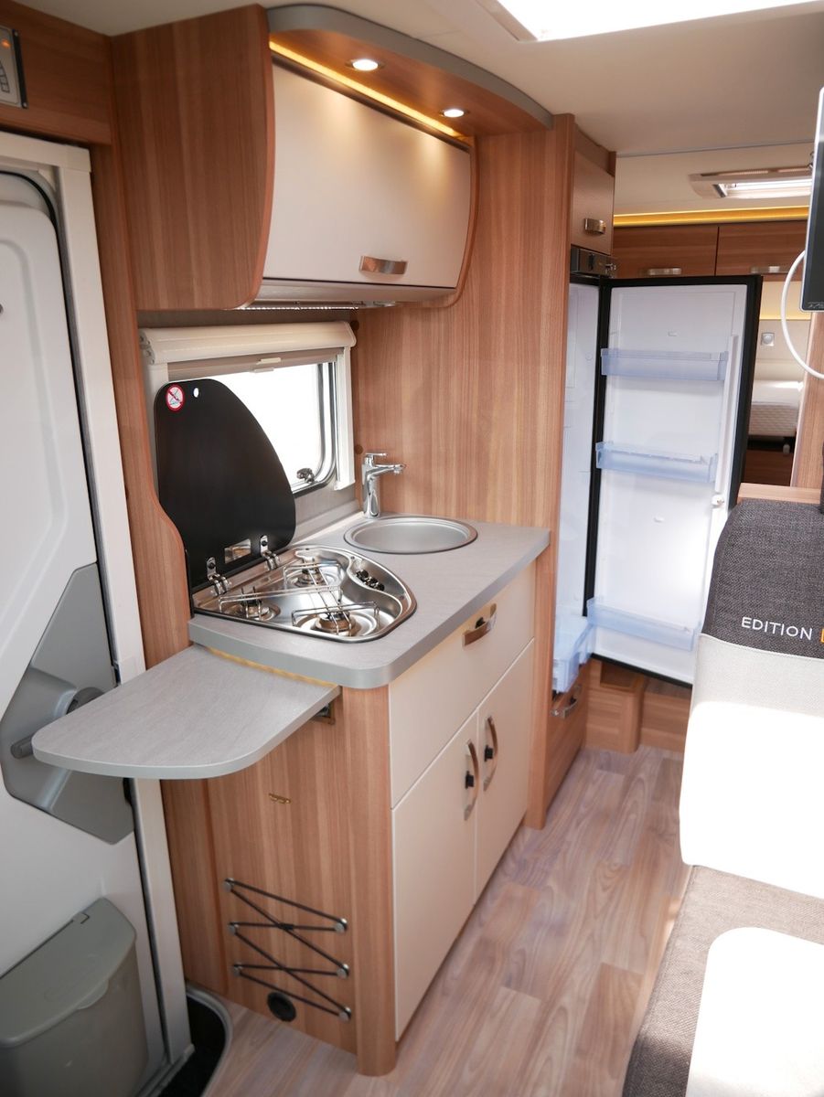 Fahrzeugabbildung Weinsberg CaraCompact Edition PEPPER 650 MEG NAVI SAT KAM