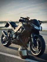 Kawasaki Z1000 ABS Black Edition AKRAPOVIC - Angebote