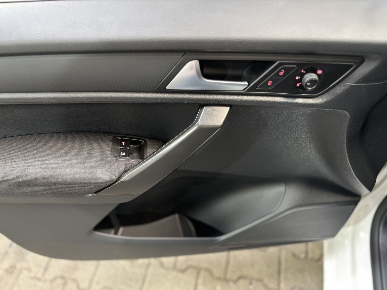 Fahrzeugabbildung Volkswagen Caddy Maxi Kamera#7Sitze#Tempomat#Navi