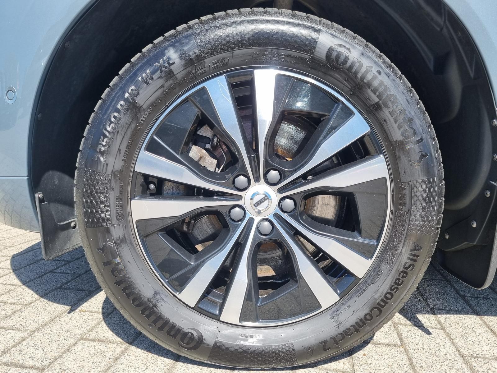 Fahrzeugabbildung Volvo XC60 T6 Recharge Inscription Expression