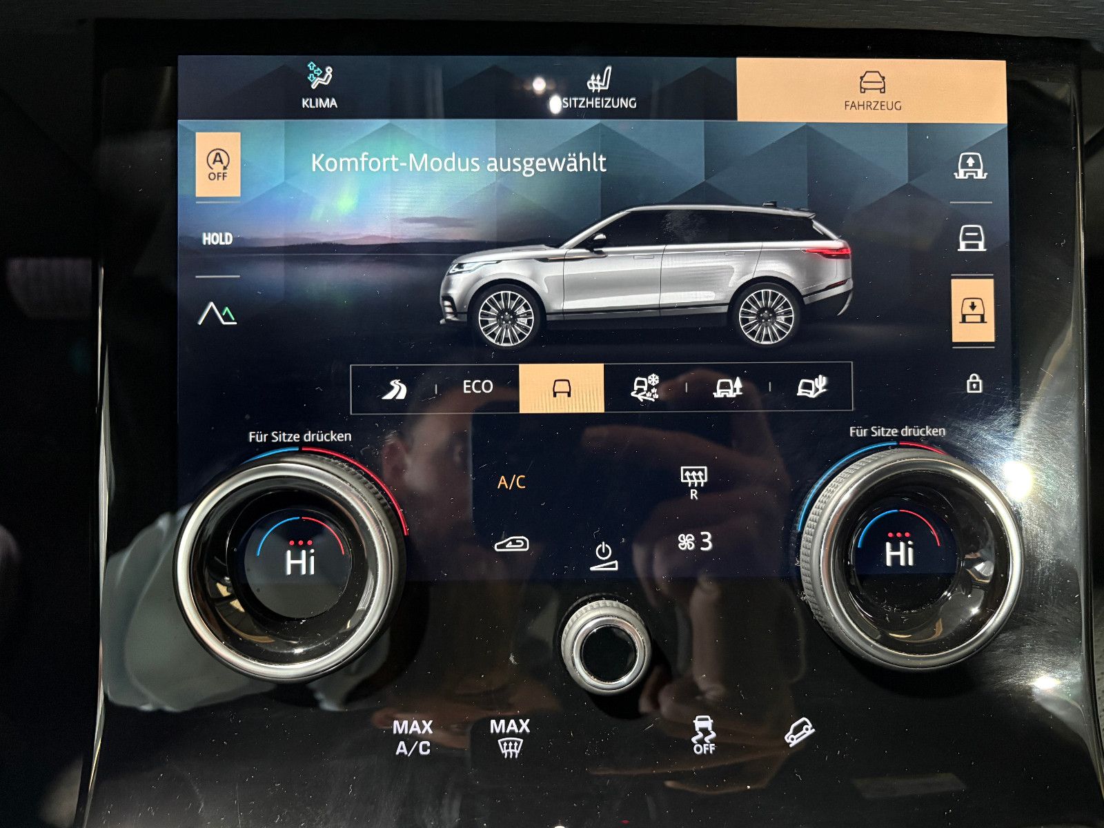 Fahrzeugabbildung Land Rover Range Rover Velar/360*KAM/LED/APPLE/LEDER/