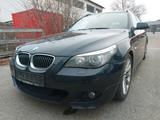 BMW 530*KLIMA*XENON*NAVI*LEDER*PDC* - BMW 530 aus 2010: Kombi