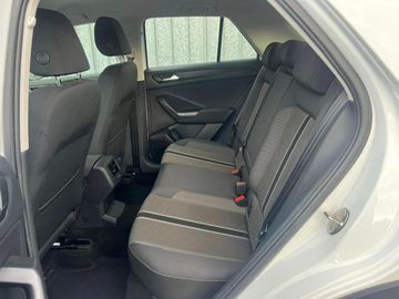 Volkswagen T-Roc - 8
