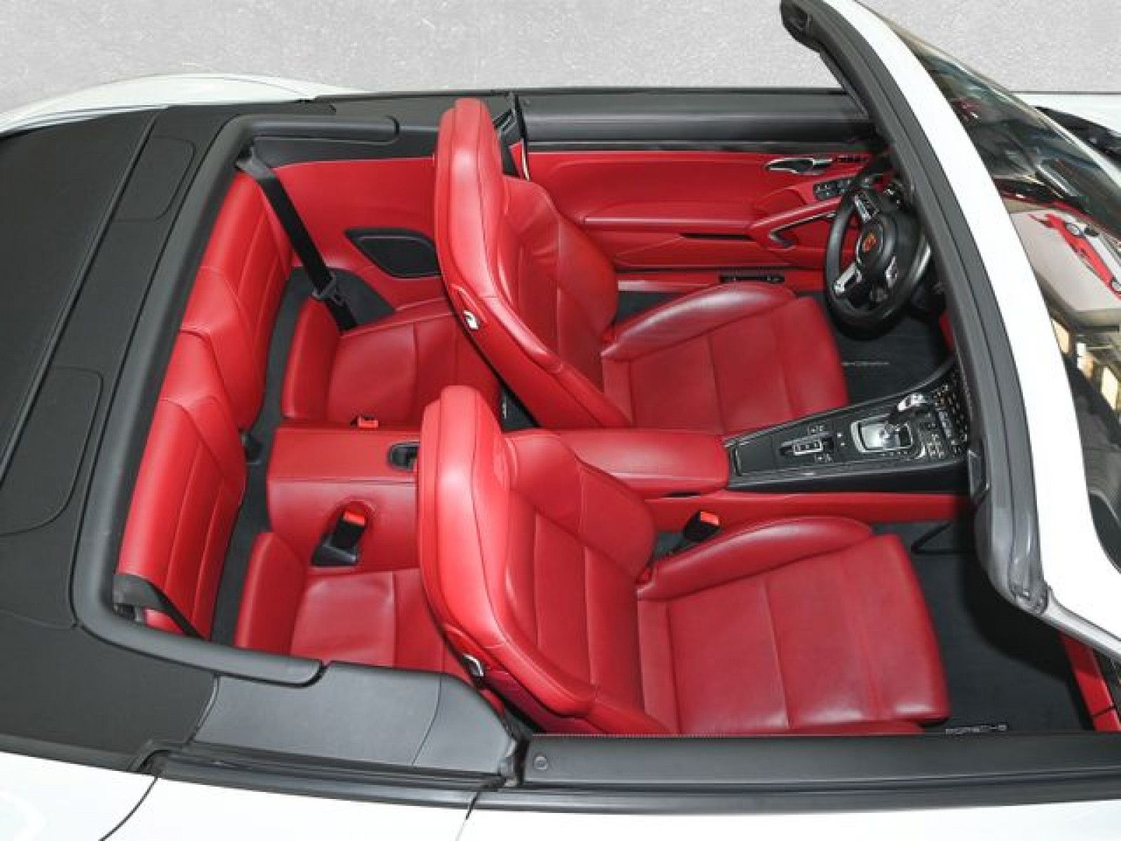Fahrzeugabbildung Porsche 991 Turbo S Cabrio - Sportsitze+|Burmester|PDLS+