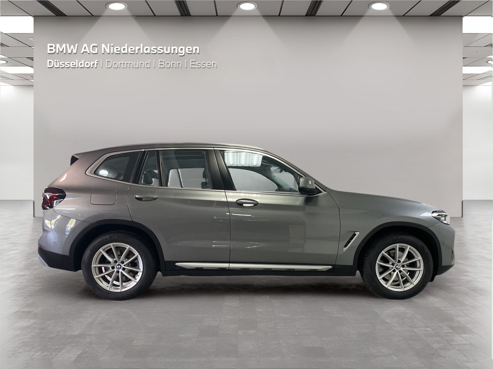 BMW X3 xDrive20i Navi Kamera Pano.Dach Sportsitze foto 4