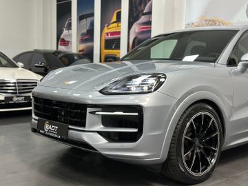 Porsche Cayenne - 2
