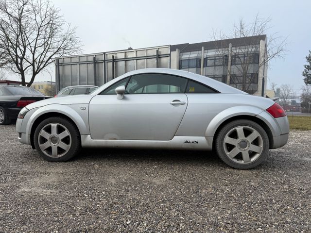 Audi TT Coupe/Roadster 1.8 T Coupe / Leder / Xenon