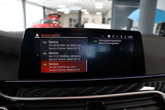 Fahrzeugabbildung BMW 530 d xDrive Sport Line|1HAND|VIRTUAL|LED|KAMERA