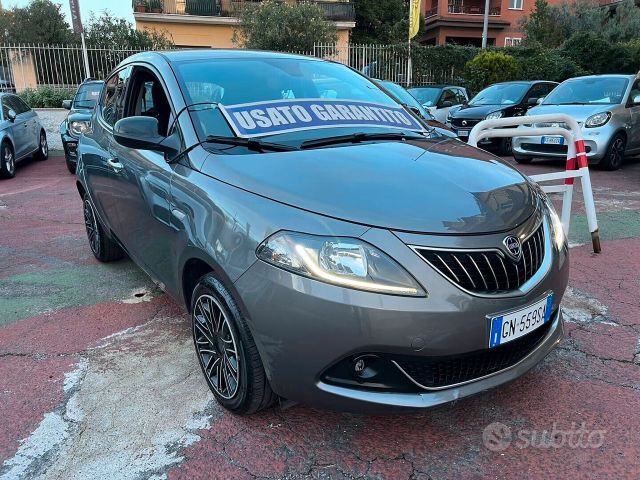 Altele LANCIA YPSILON HYBRID 70 CV SOLO 12.000 KM !