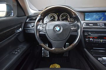 BMW ActiveHybrid 7 - 12