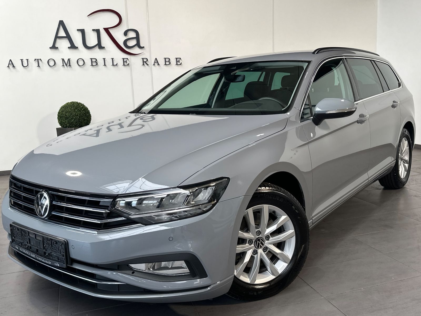 Fahrzeugabbildung Volkswagen Passat Variant 2.0 TDI DSG Business NAV+LED