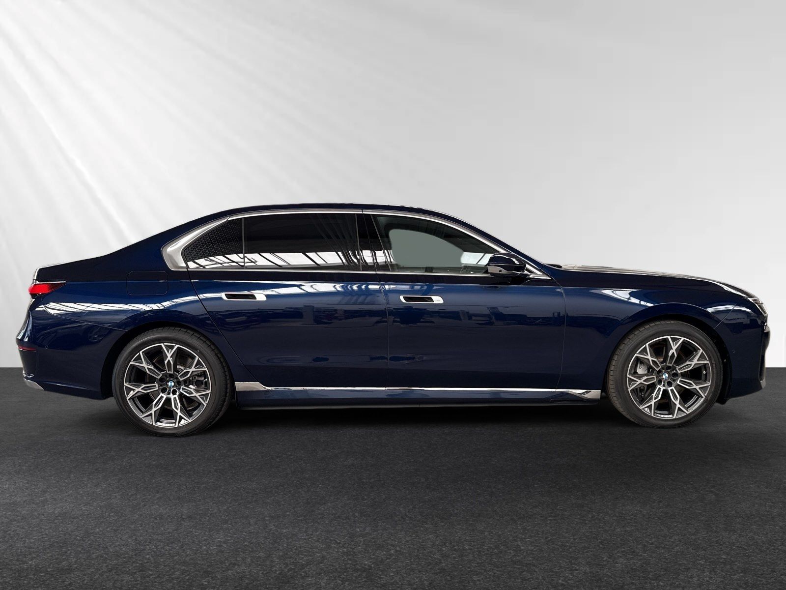 BMW 750 - Bild 2