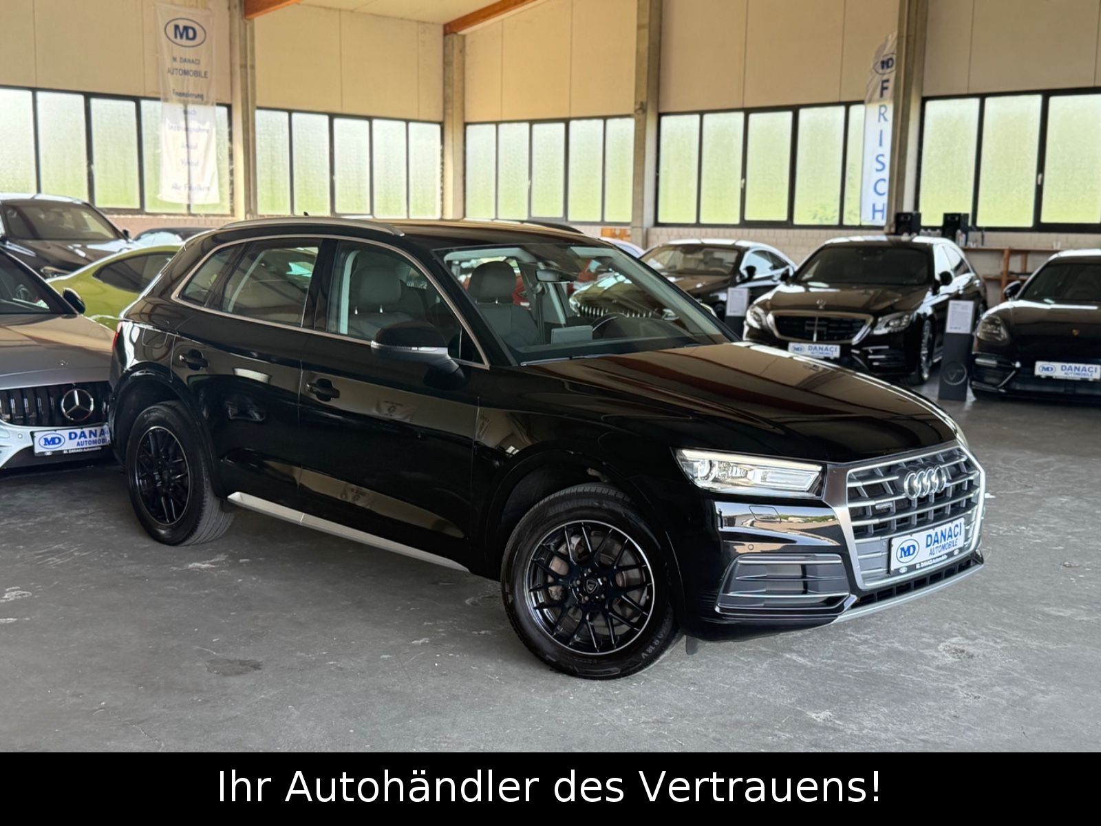 AUDI Q5 2.0 TDI quattro sport*AHK*NAVI*Virtual*Xenon