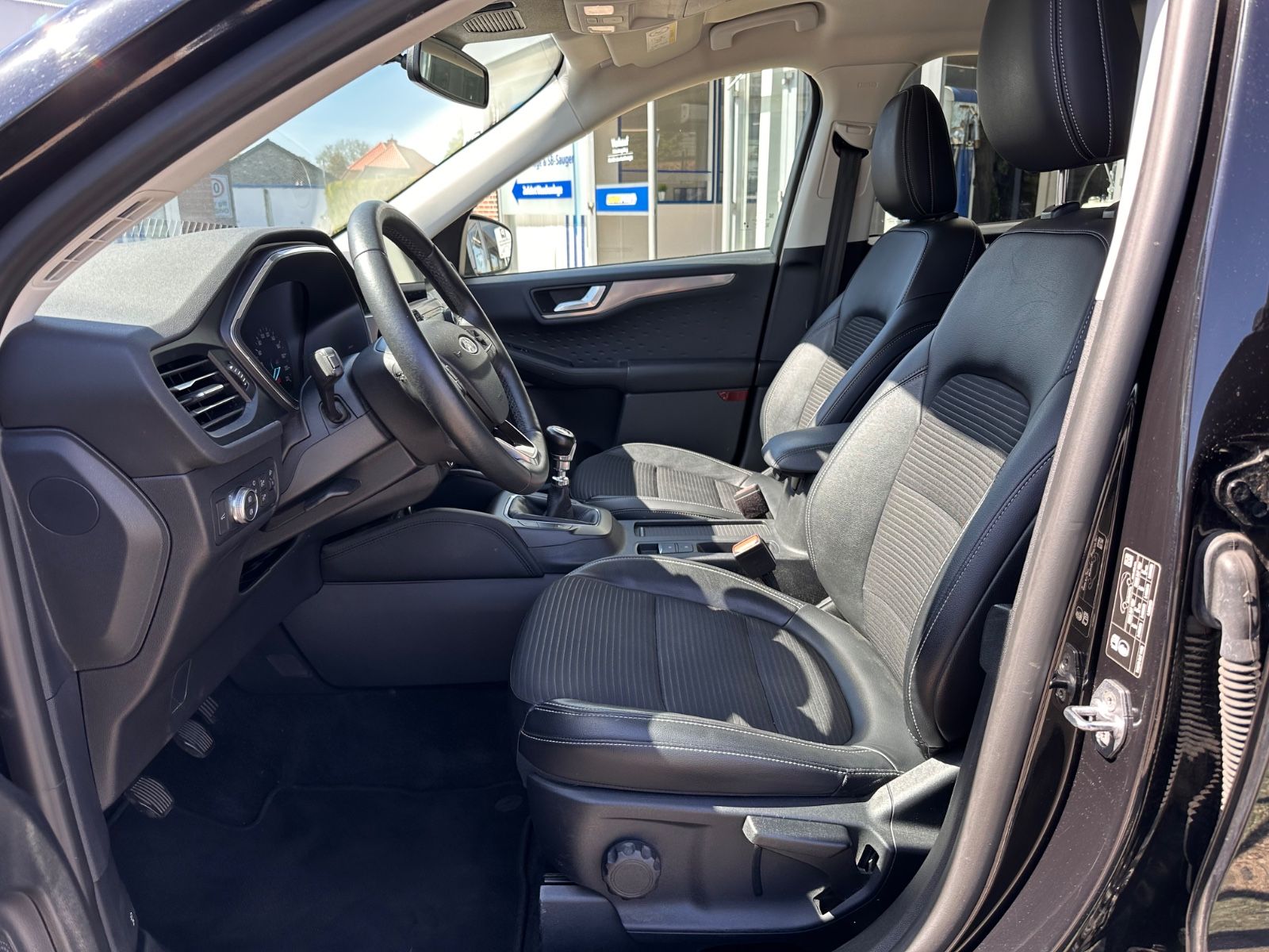 Fahrzeugabbildung Ford Kuga 2.0 EcoBlue Titanium X AHK/Navi/ACC/eHeck
