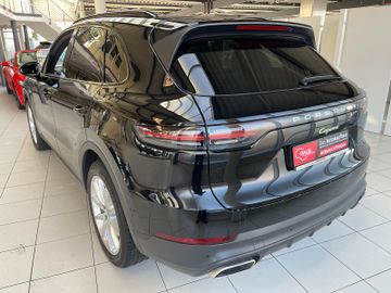 Porsche Cayenne - 4