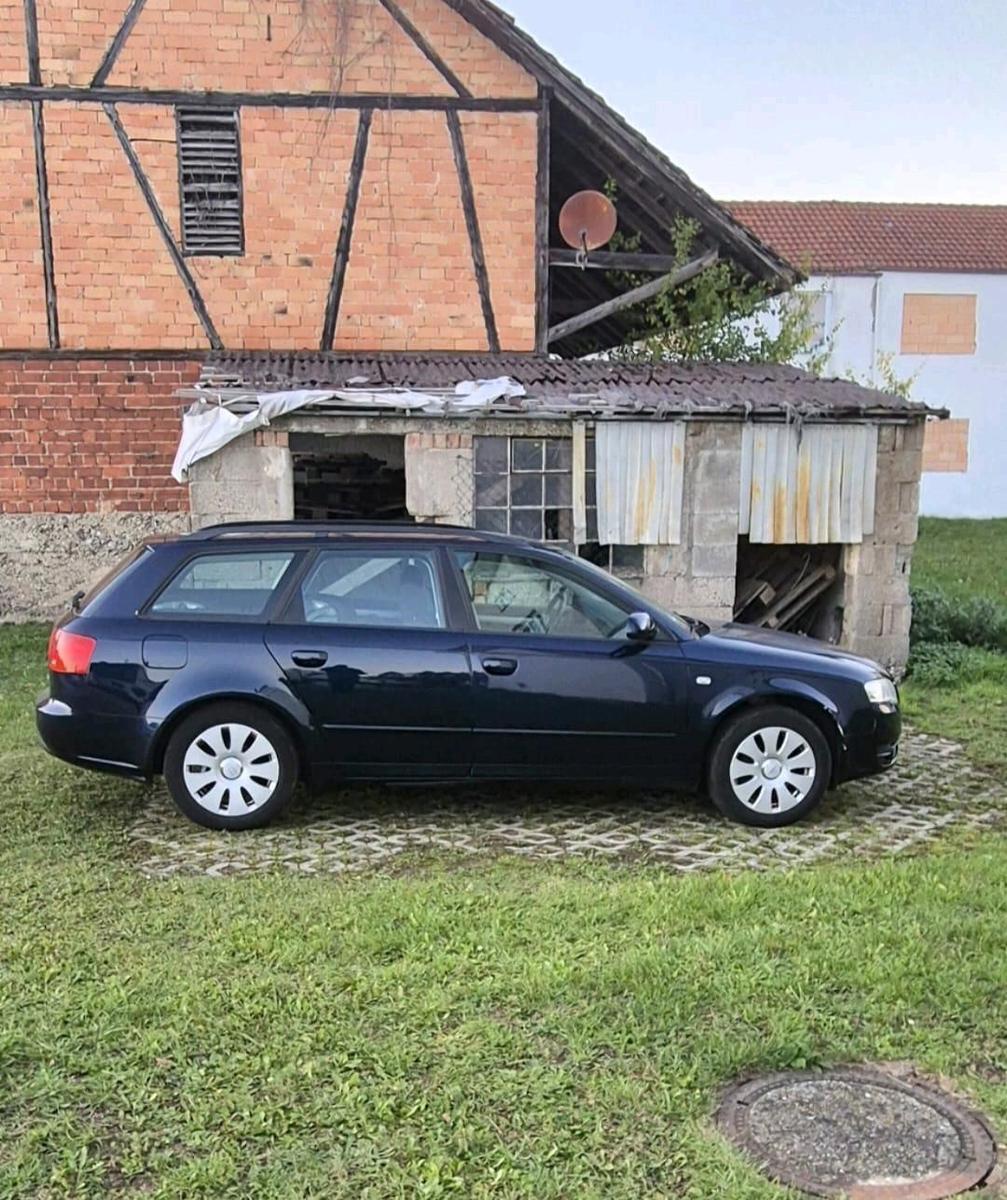 Audi A4 2006 — rear view