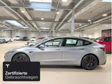 Tesla Model 3 Performance - silberne Tesla Model 3