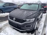Volkswagen T-Roc ** Sport / AHK ** mit Garantie - : mit TÜV, mit