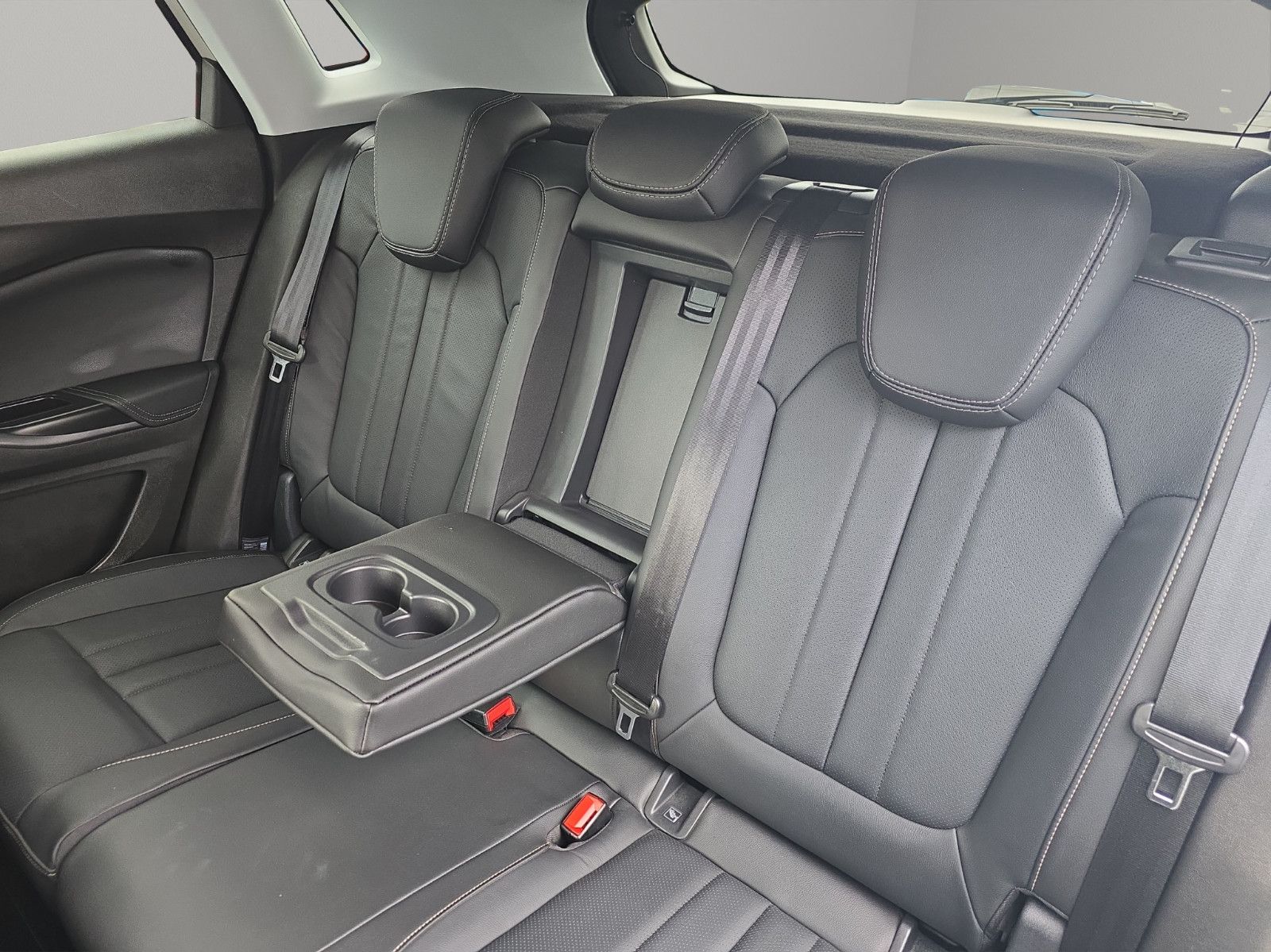 Fahrzeugabbildung Opel Grandland (X)Ultimate LEDER NAVI DAB  AHK 360