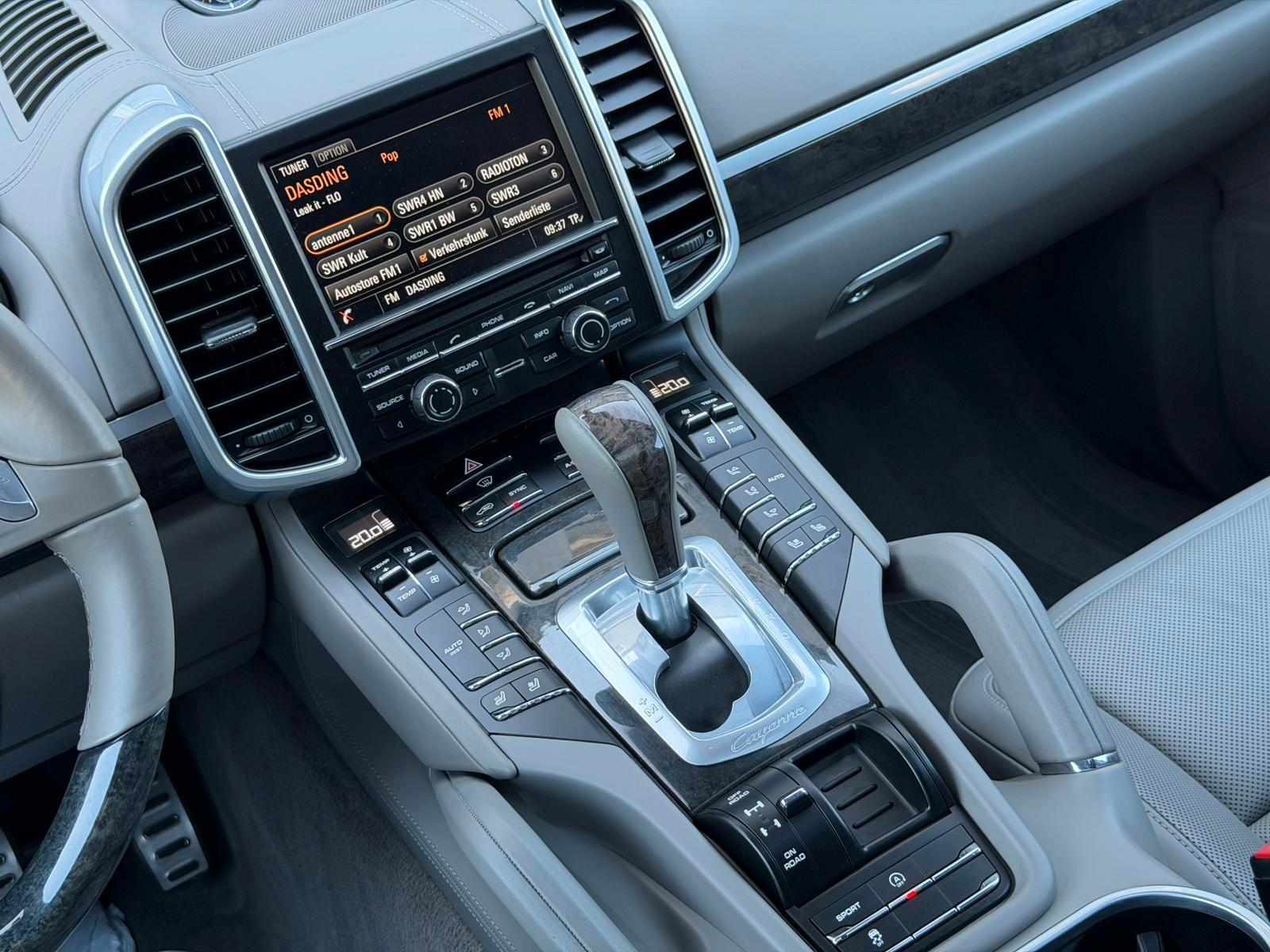 Porsche Cayenne S 4.8 V8 TÜV 09/27