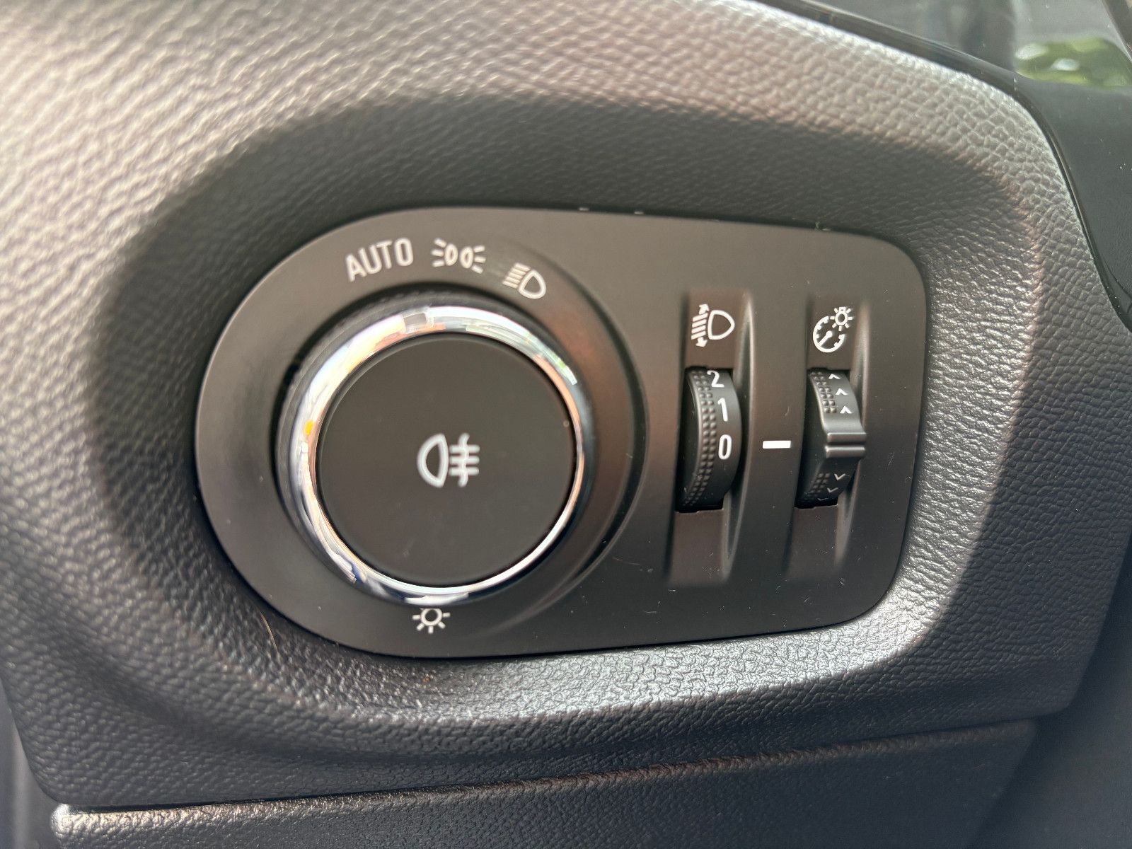 Fahrzeugabbildung Opel Corsa F Edition/1.HAND/DAB/BLUETOOTH/KLIMA/TEMPO