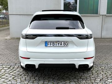 Porsche Cayenne - 5