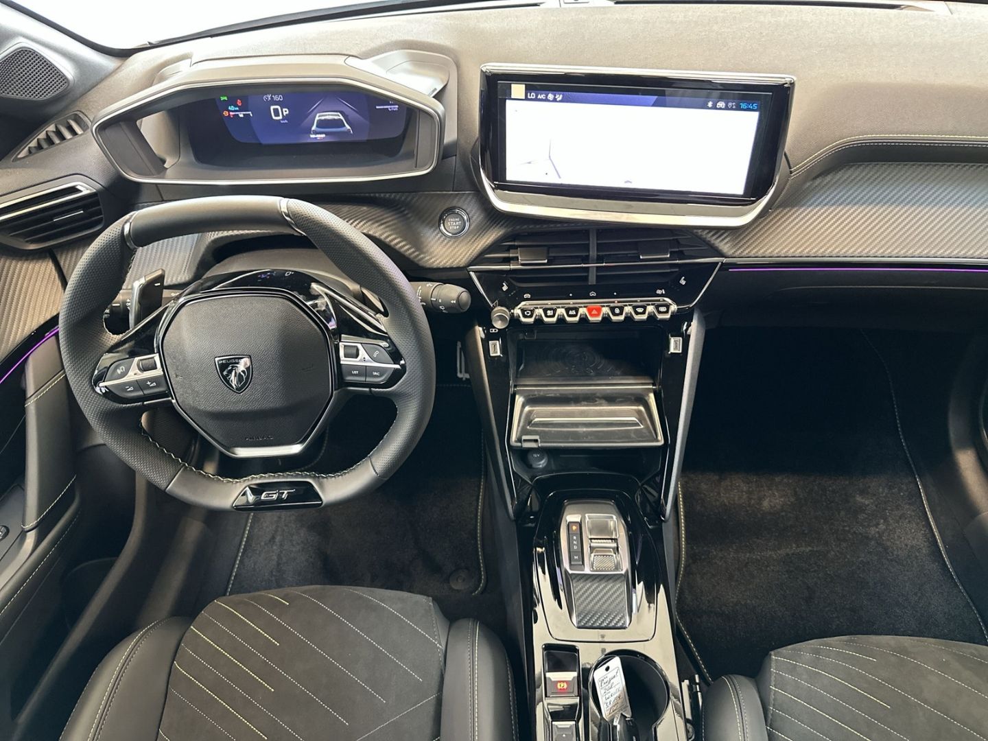 Fahrzeugabbildung Peugeot 208 GT Hybrid 110 e-DSC6 Navi ACC  CarPlay SHZ.