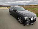 Mercedes-Benz E 400 d 4MATIC T Autom. -AMG Line - Mercedes-Benz E 400 mit Diesel-Antrieb: Automatik