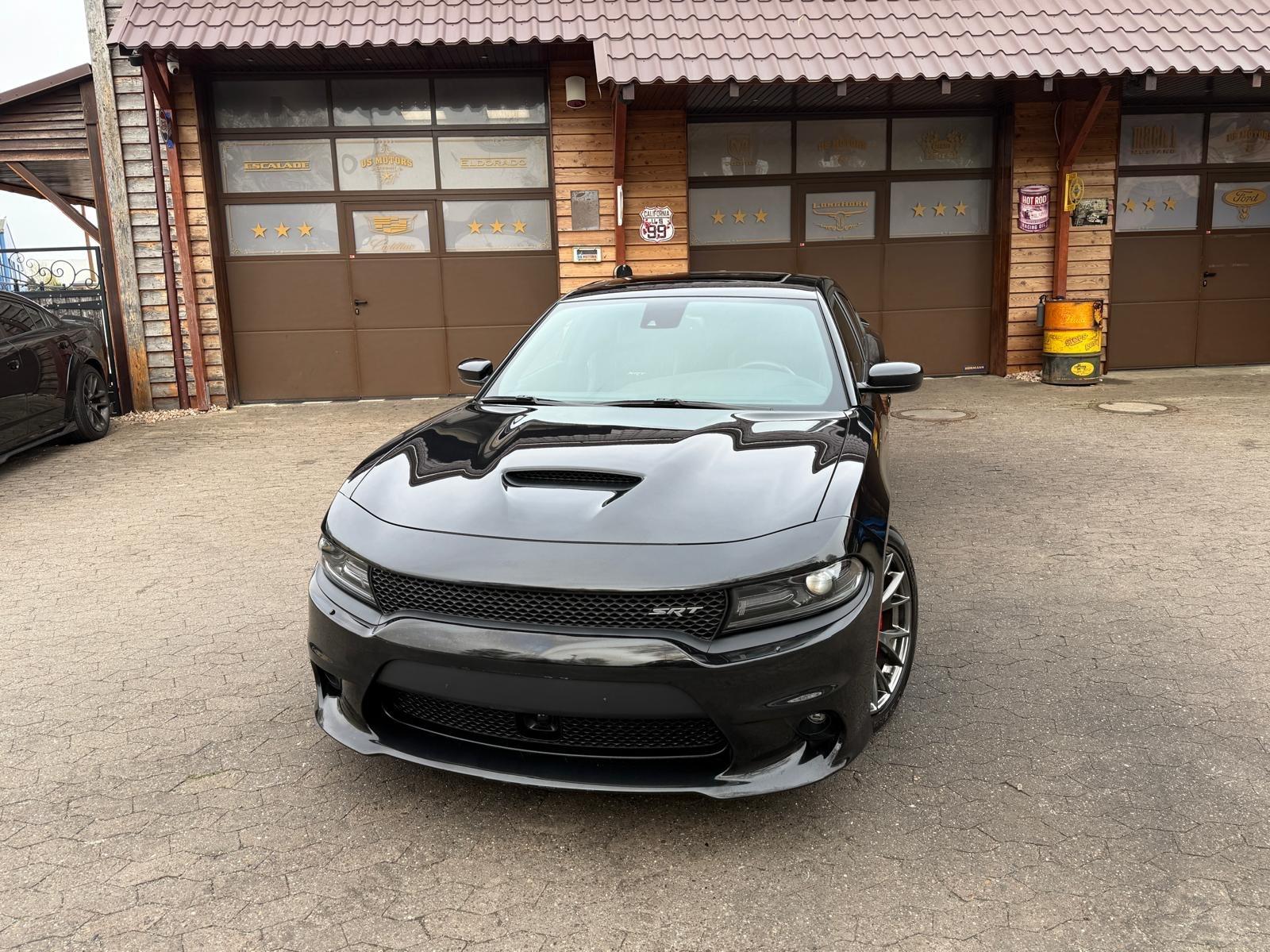 Dodge EU*UNFALLFREI*6,4*SRT*SCAT BACK*BREMBO*RADAR