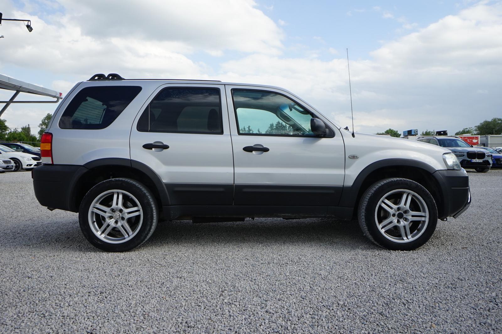 Ford Maverick 2005 — photo 12