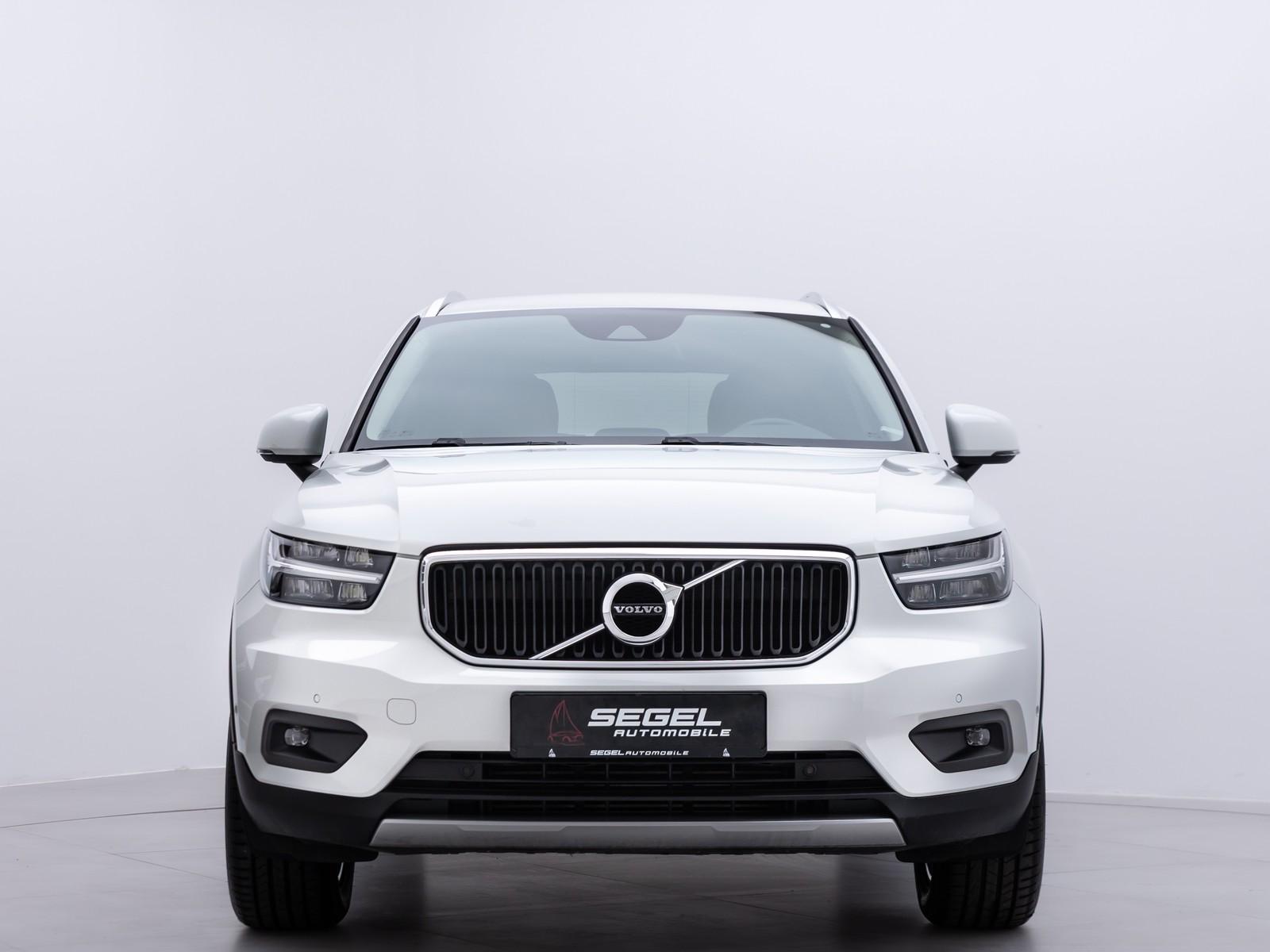 Volvo XC40 Momentum 2WD/LED/VIRTUAL/NAVI/STANHZ/PDC/
