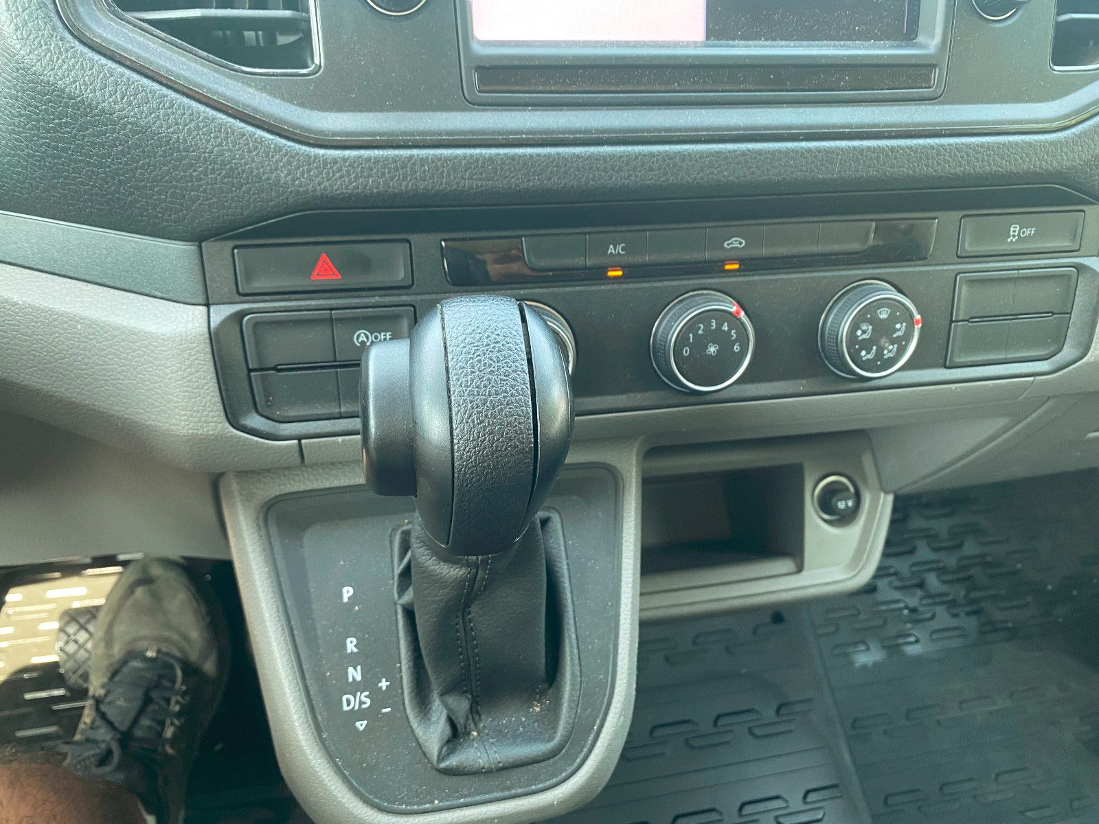 Fahrzeugabbildung Volkswagen Crafter 35,L3 Koffer LBW Automatic,SHg,SH gepfl.